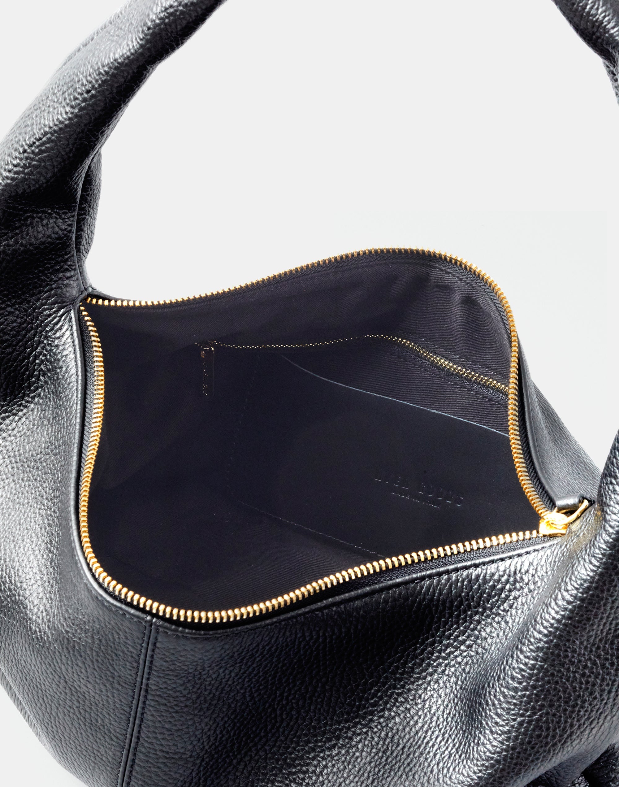 The Everyday Shoulder Bag