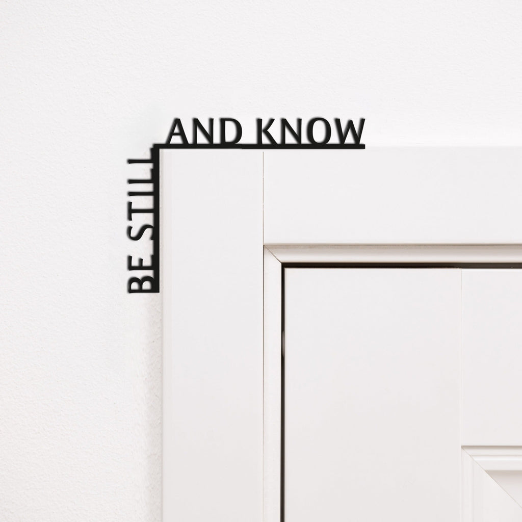 Wooden Corner Quote – Be Still and Know