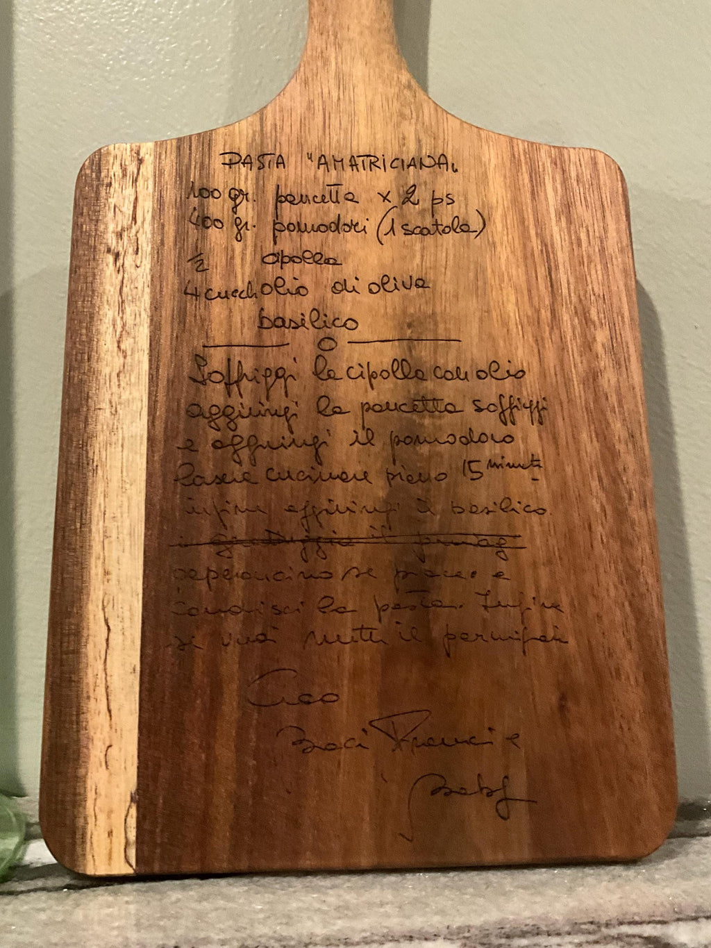 Handwritten Memories: Personalized Recipe Cutting Boards